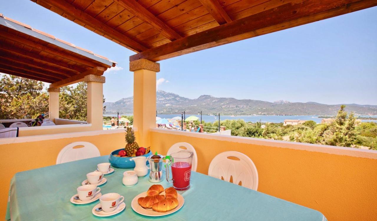 Apartments In Residence With Swimming Pool In Porto Rotondo Exterior foto