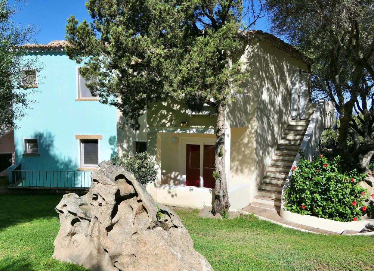 Apartments In Residence With Swimming Pool In Porto Rotondo Exterior foto