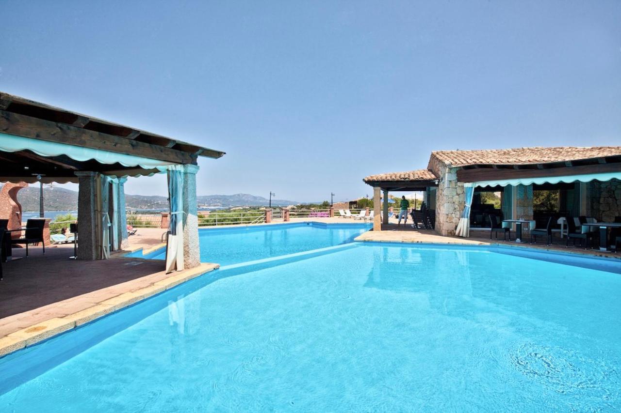Apartments In Residence With Swimming Pool In Porto Rotondo Exterior foto