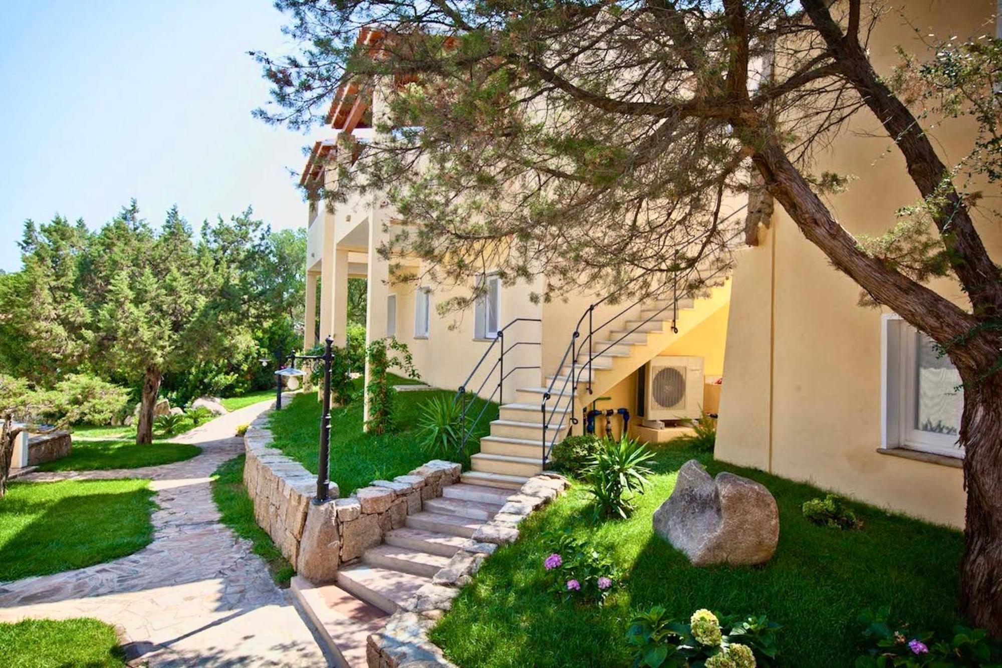 Apartments In Residence With Swimming Pool In Porto Rotondo Exterior foto