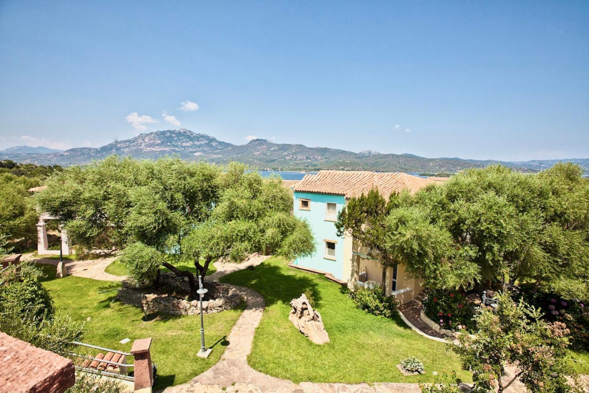 Apartments In Residence With Swimming Pool In Porto Rotondo Exterior foto